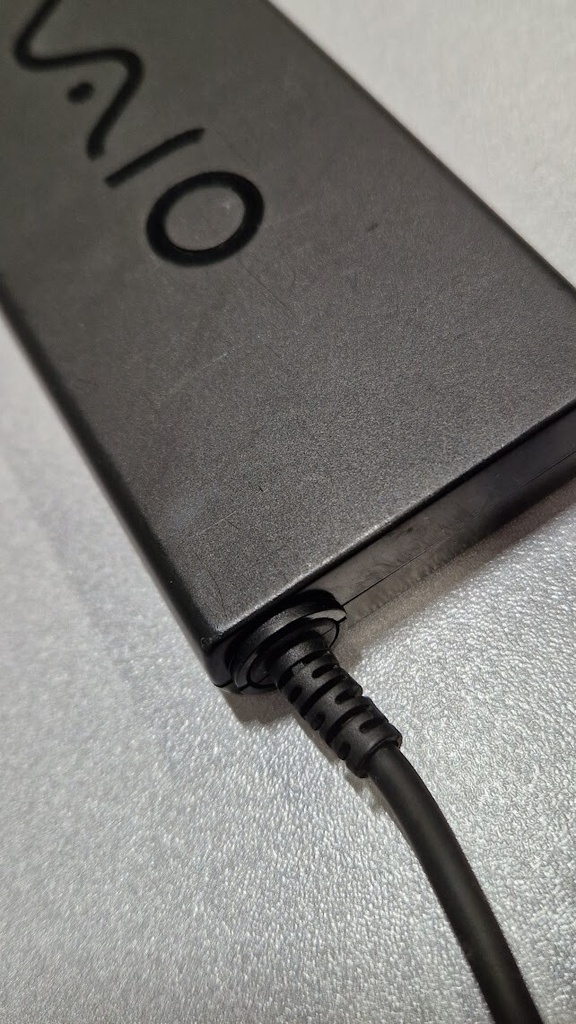 Sony PCGA-AC16V6 AC Adapter 16V 4.0A Used Working Without Power Cord