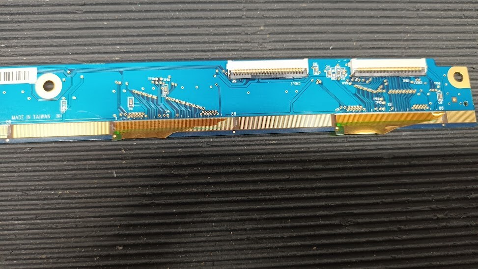 Non-Working 320WB02SL Circuit Board - For Parts or Repair