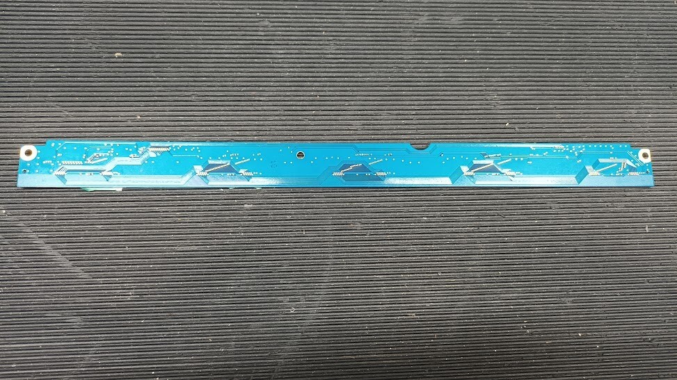 Non-Working 320WB02SL Circuit Board - For Parts or Repair