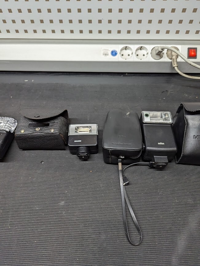 Lot Of 6 Various Model Speedlite  Flash  - Untested