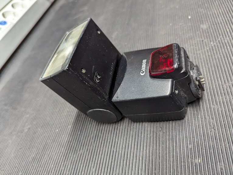 Canon Flash Speedlite 380EX Flash   Black  - Untested