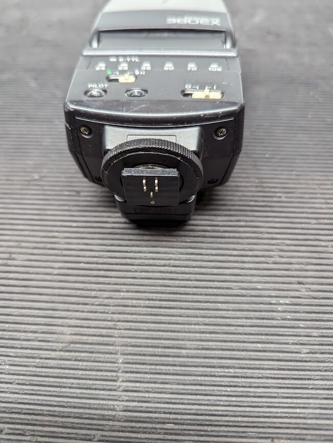 Canon Flash Speedlite 380EX Flash   Black  - Untested