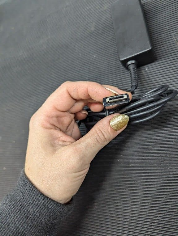 HP HSTNN-LA37AC Adapter 15V 1.33A Used Working Without Power Cord