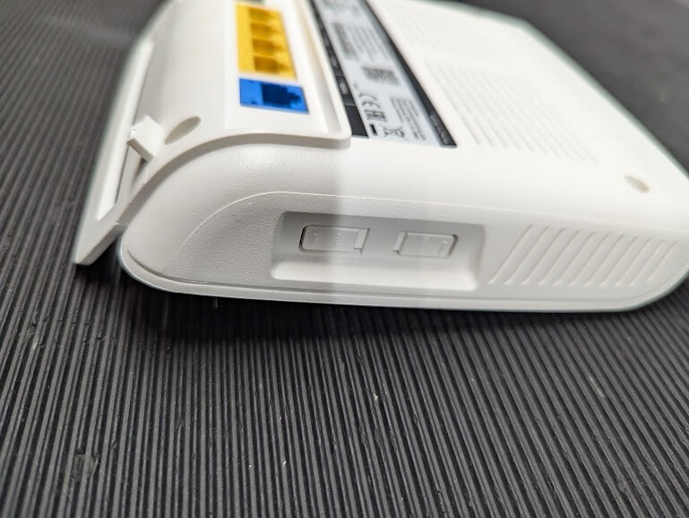 ZyXEL EMG3525-T50B Dual Band 11ac Router White Used Working