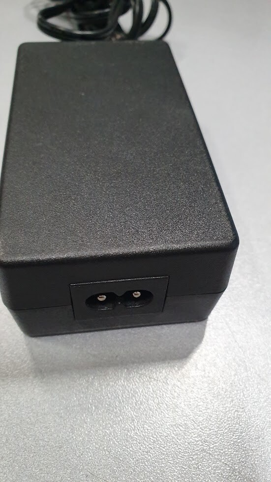 HP 0957-2291 AC Power Adapter 12V 1.25A Used Working Without Power Cord