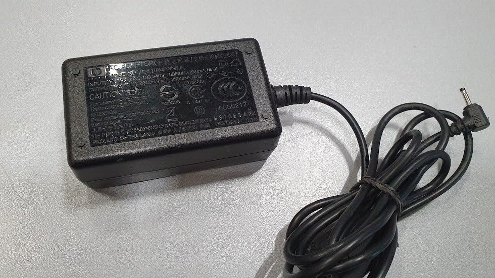 HP TADP-8NB AC Adapter 100-240V 0.25A Used Working Without Power Cord