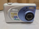 Nikon Coolpix 2000 2 MP 3x Optical Zoom f/2.8 Silver Not Working For Parts