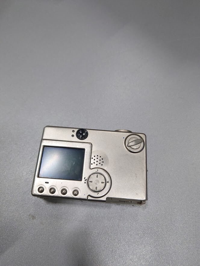 Canon IXUS II PC1035 Digital Camer 3.2MP f/2.8 Japan Not Working For Parts