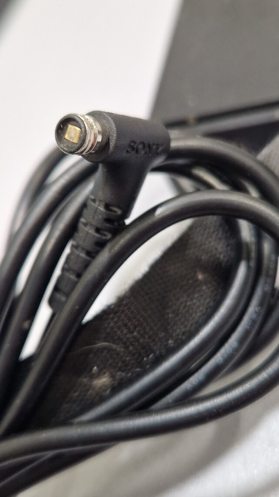 Sony ADP-45DE B AC Adapter 19.5V 2.0A Used Working Without Power Cord