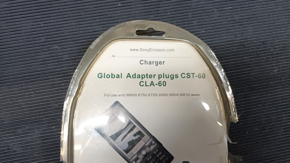 Sony Ericsson Global Adapter Plugs CST-60 CLA-60 – Used, Working