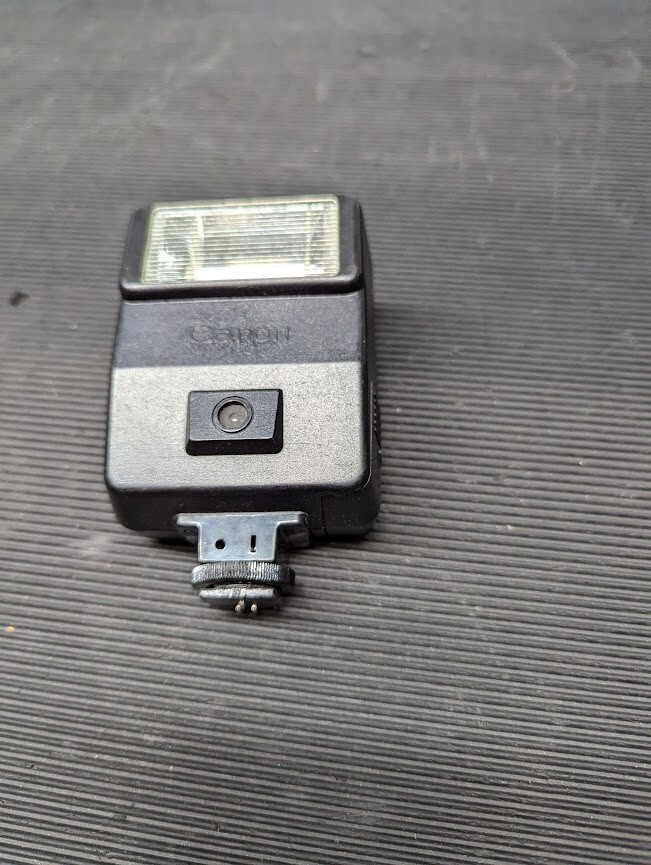 Canon Flash Speedlite 155A Flash   Black  - Untested