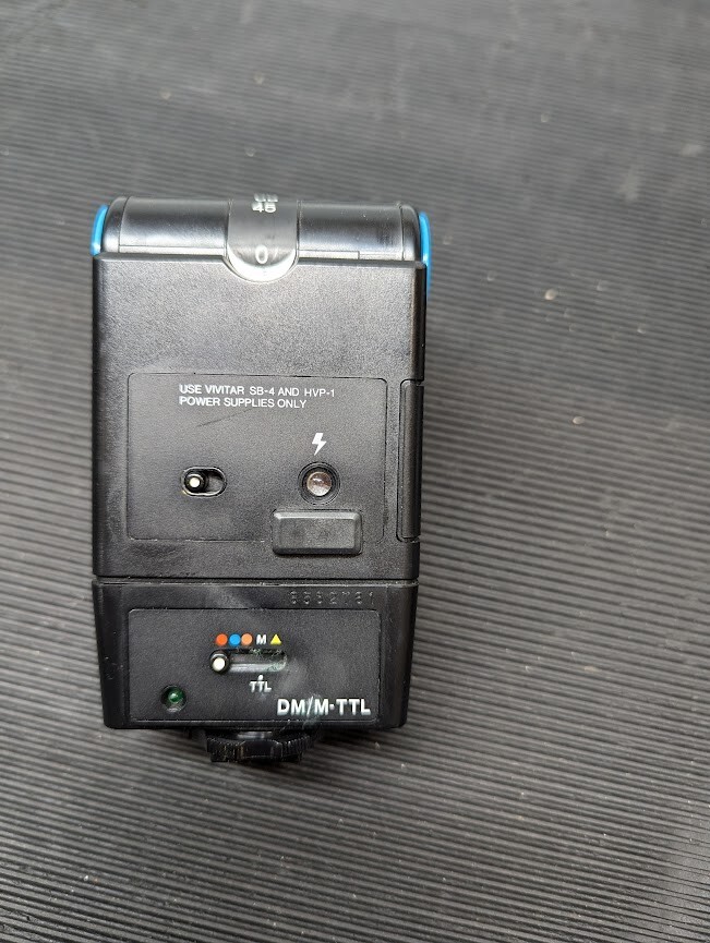 VIVITAR ZOOM THYRISTOR 3500 Speedlight  Flash  Black  - Untested