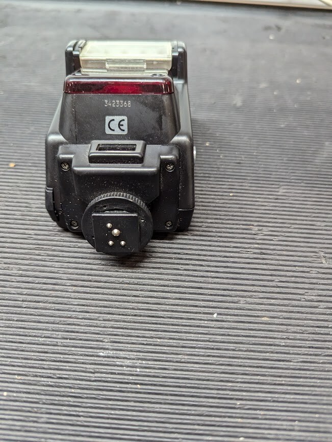 Nikon Flash Speedlite SB-22 Flash   Black  - Untested WITH CASE