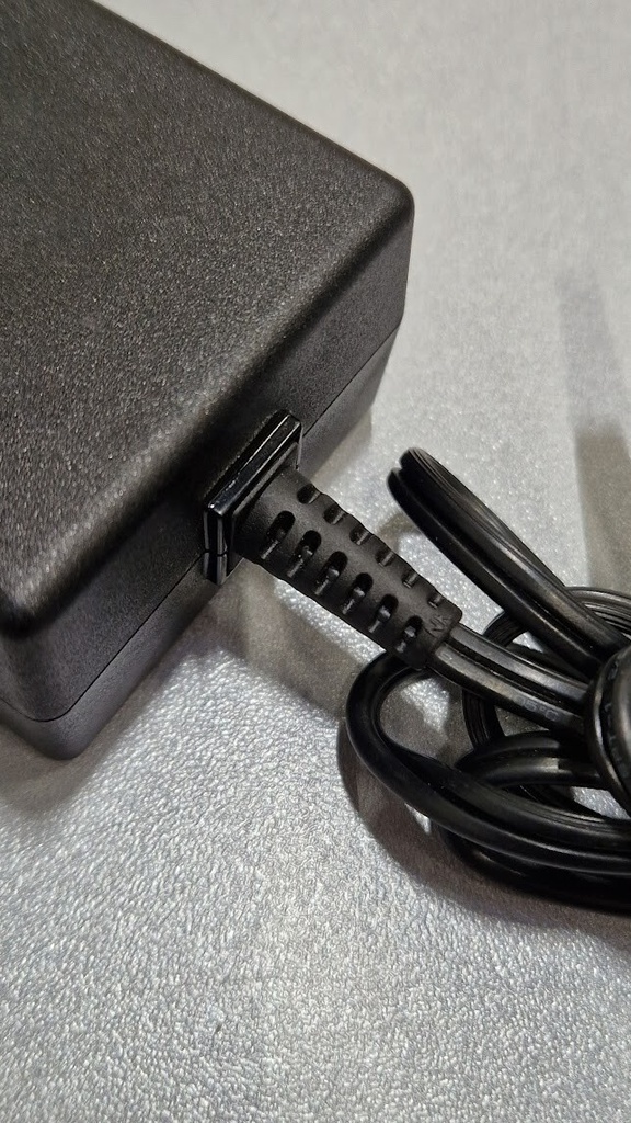 HP 0957-2481 AC Power Adapter 12V 1250mA Used Working Without Power Cord