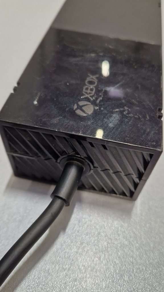 Microsoft PE-2201-02M1 AC Adapter 12V 16.5A Used Working Without Power Cord