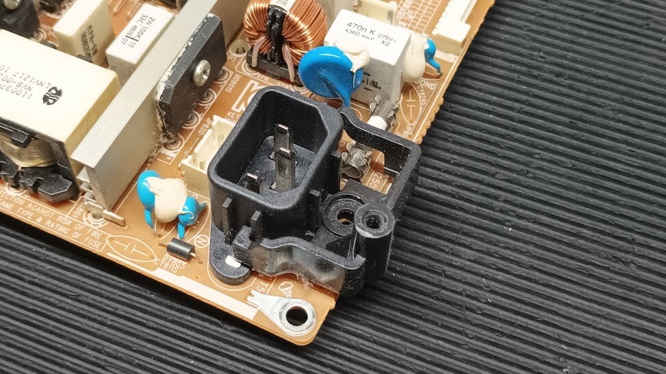 Used Samsung BN44-00339B Power Board P3237F1_AHS - Non-Working for Parts/Repair