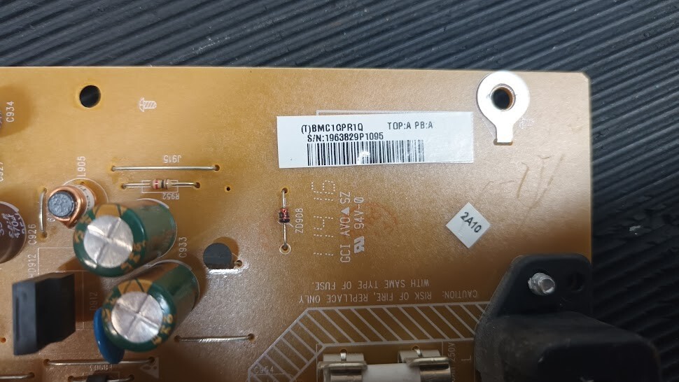 Non-Working 715G4801-P1A-H20-002U PCB Board - For Parts Only, No Accessories