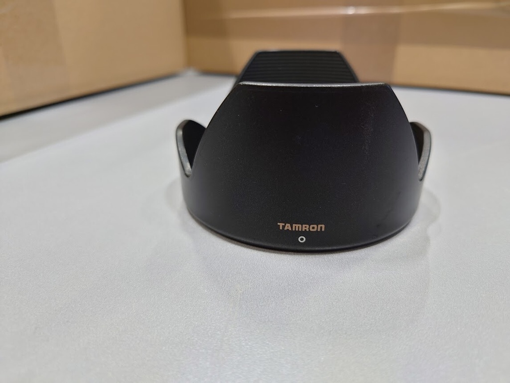 Tamron D5FH Made In Japan Lens Hood  Black Used