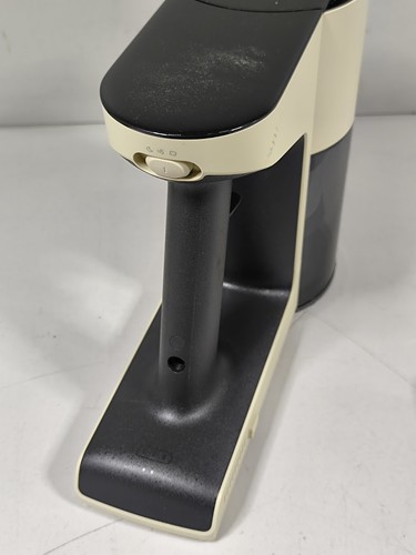 Roborock H5 Vacuum Cleaner - Not Charging, For Parts