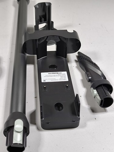 Roborock H5 Vacuum Cleaner - Not Charging, For Parts