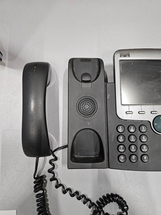 Telefono IP Cisco 7941G – Non Testato, Venduto Per Parti, Senza Accessori