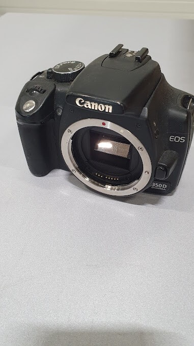 Canon EOS Digital Rebel EOS 350D 8.0MP Digital SLR Only Body  Not Working Parts
