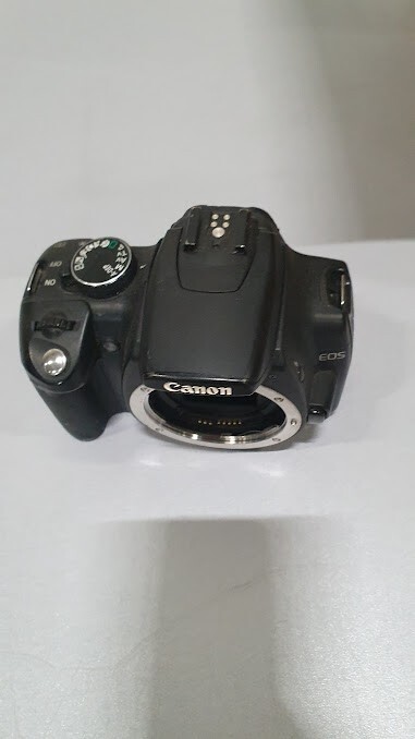 Canon EOS Digital Rebel EOS 350D 8.0MP Digital SLR Only Body  Not Working Parts