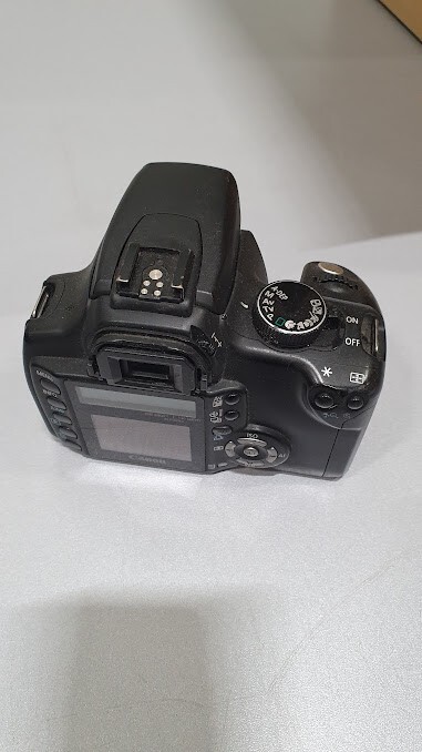 Canon EOS Digital Rebel EOS 350D 8.0MP Digital SLR Only Body  Not Working Parts