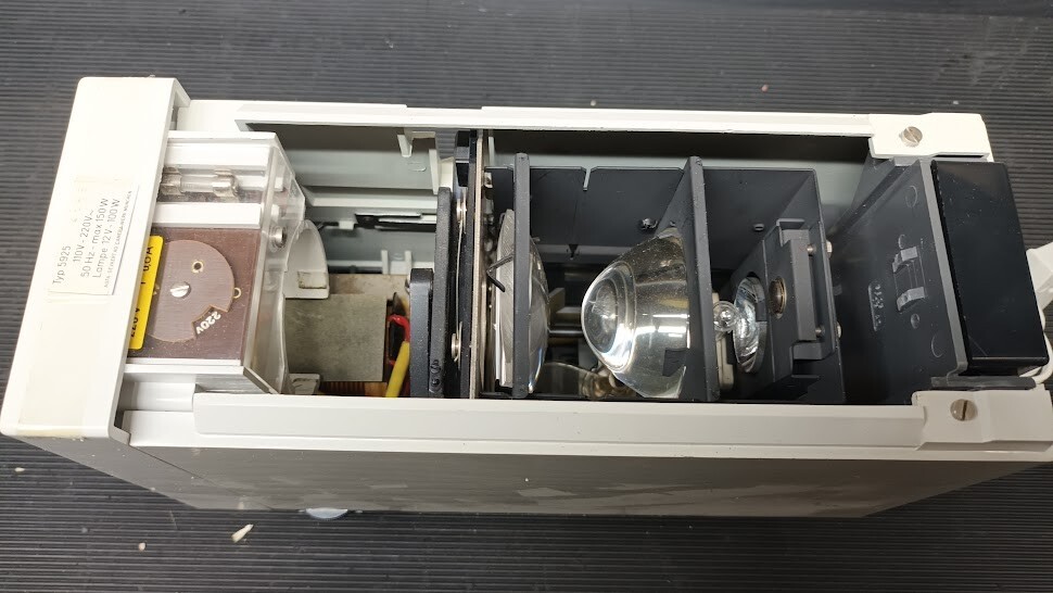 Agfa Diamator 100 Slide Projector - Untested, For Parts Or Repair