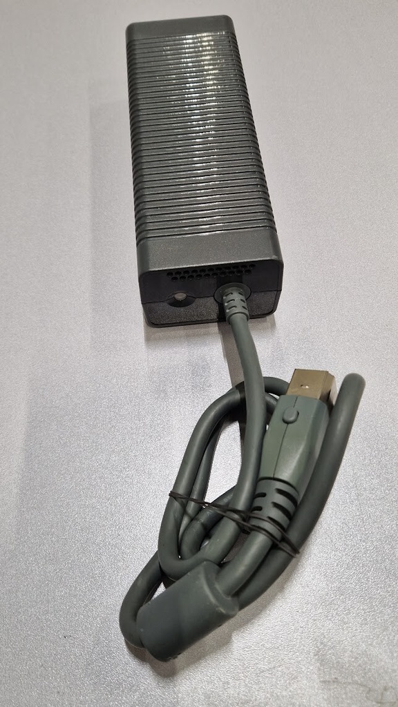 Microsoft HP-AW205EF3P AC Adapter 12V 16.5A Used Working Without Power Cord
