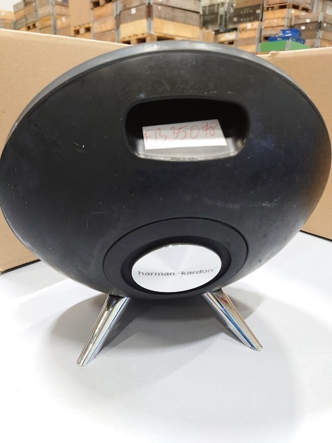 Harman Kardon Onyx Studio Wireless Speaker Black Not Working For Parts