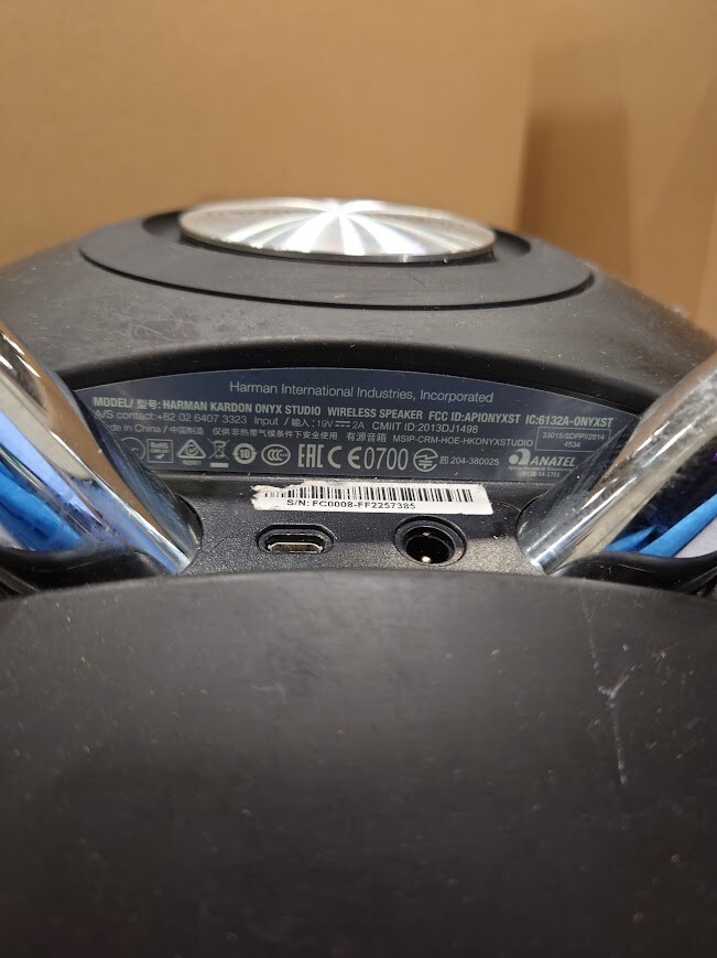 Harman Kardon Onyx Studio Wireless Speaker Black Not Working For Parts