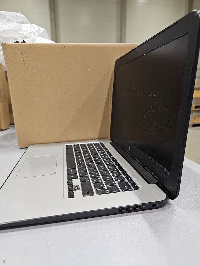 HP Chromebook 14 G6 - For Parts or Repair, Intel Celeron N4000, 4GB RAM, Non-Fun