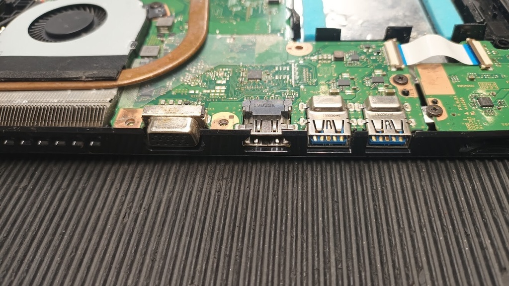 Dynabook Portege X30-F - Used, Working, No SSD/HDD, RAM, Battery, or Screen