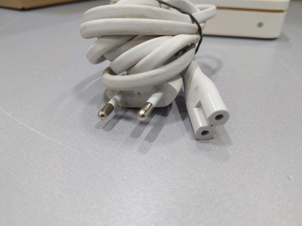 Apple A1354 Airport Extreme 802.11n Base Station 4th Generation Used Working