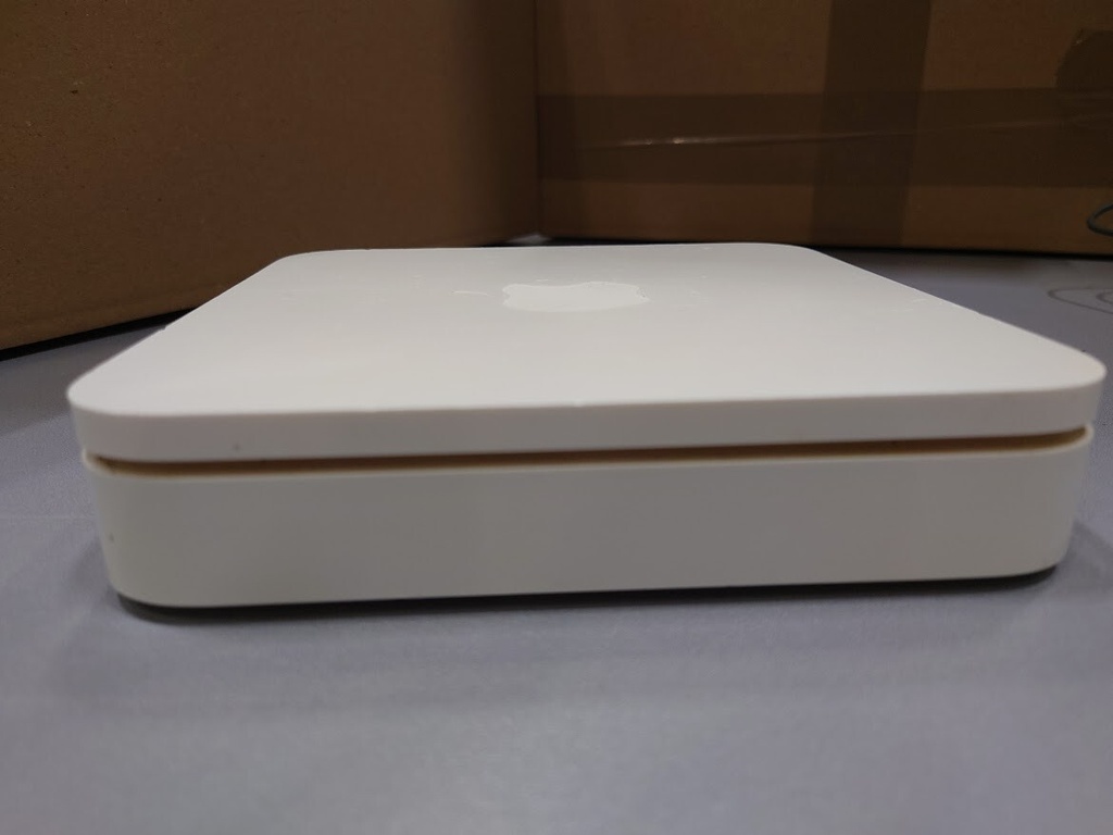 Apple A1354 Airport Extreme 802.11n Base Station 4th Generation Used Working