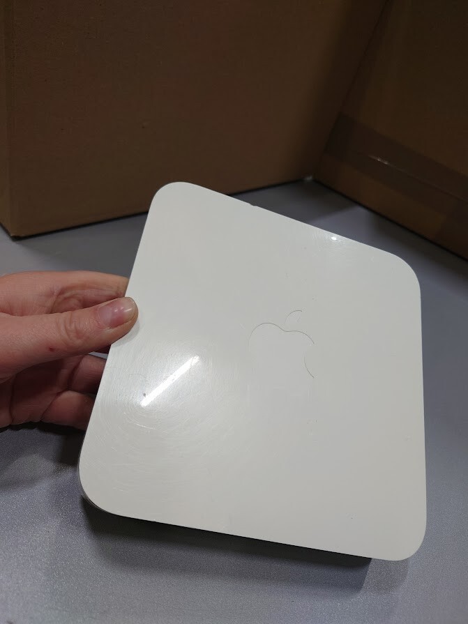 Apple A1354 Airport Extreme 802.11n Base Station 4th Generation Used Working