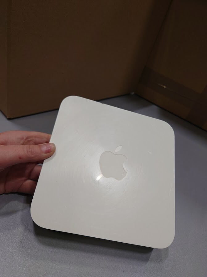 Apple A1354 Airport Extreme 802.11n Base Station 4th Generation Used Working