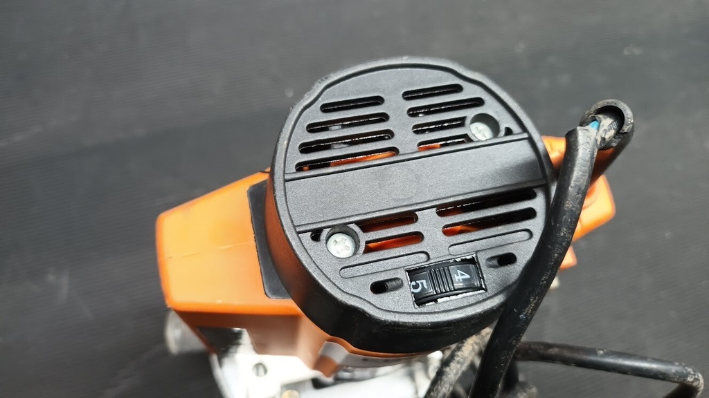 Selekta Router 1020W, Not Working, For Parts or Repair