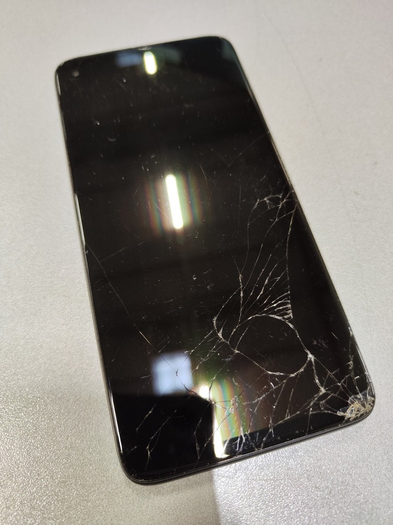 Motorola Moto G8 32GB 2GB RAM Smartphone Broken Screen for Parts