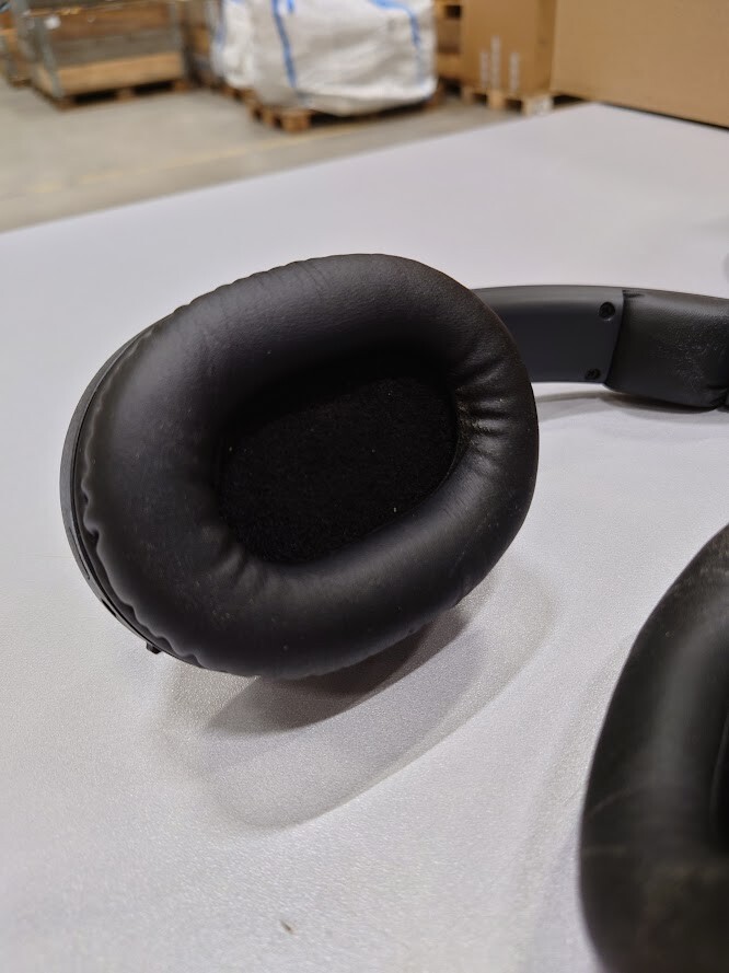 Sony MDR-RF895R Over Ear Headphones Black Not Working For Parts