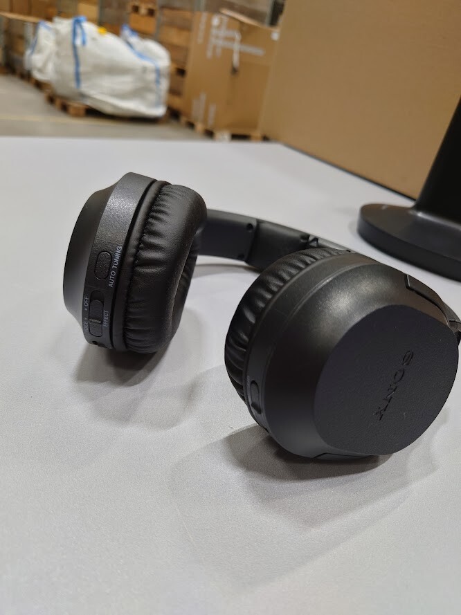 Sony MDR-RF895R Over Ear Headphones Black Not Working For Parts