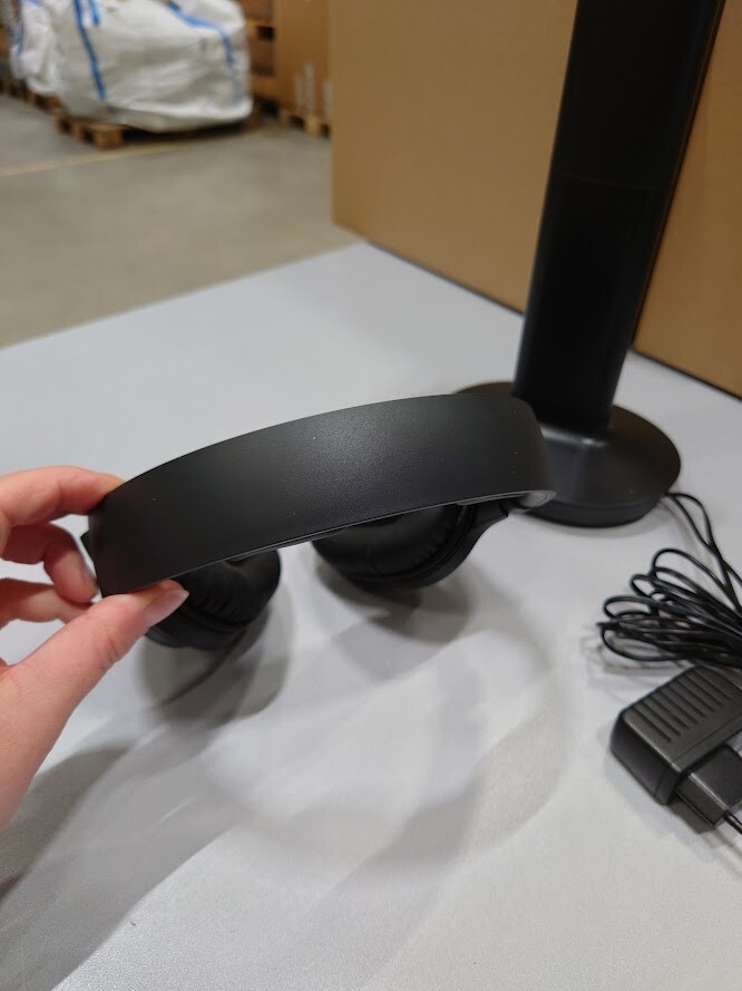 Sony MDR-RF895R Over Ear Headphones Black Not Working For Parts