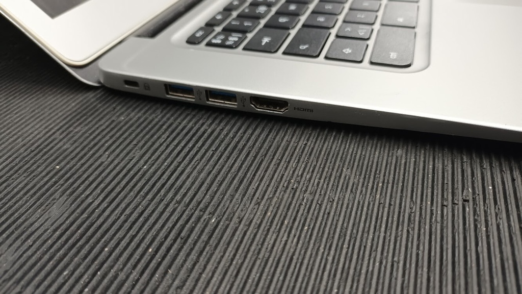 Used Acer Chromebook 14 - Celeron N3160, 32GB eMMC – Working, Damaged LCD