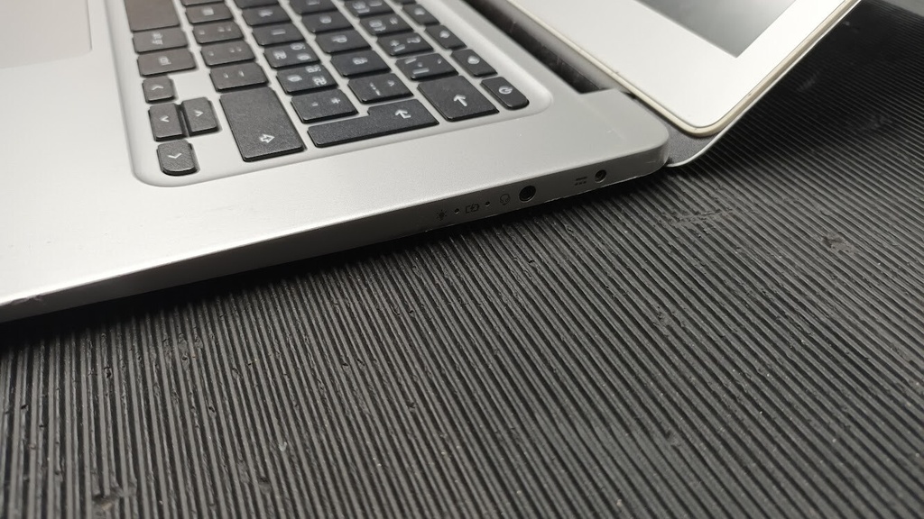 Used Acer Chromebook 14 - Celeron N3160, 32GB eMMC – Working, Damaged LCD