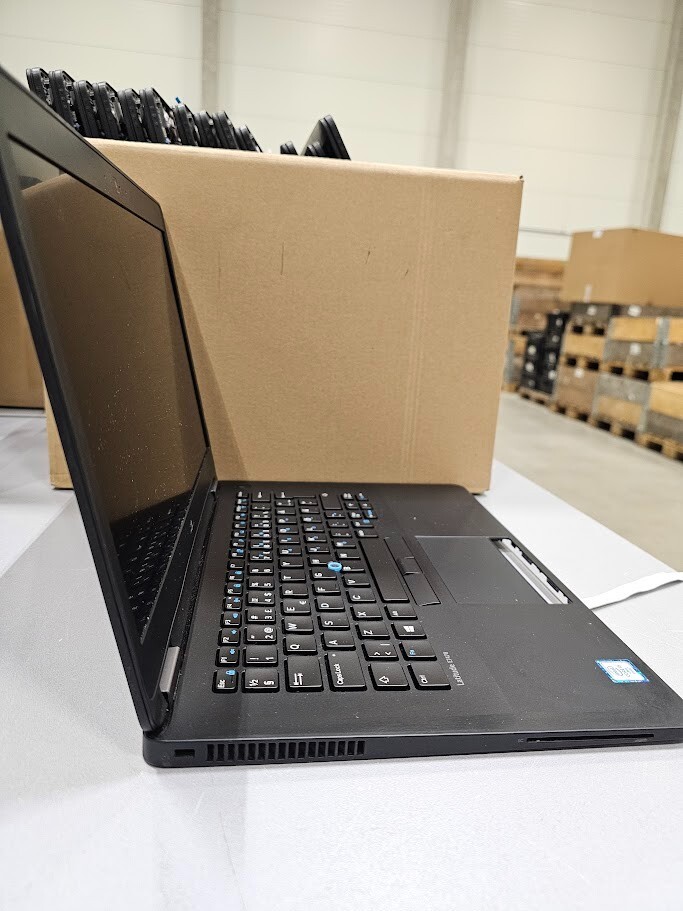 Dell Latitude E7470 Laptop Palmrest & Display - No Motherboard, Buttons Missing