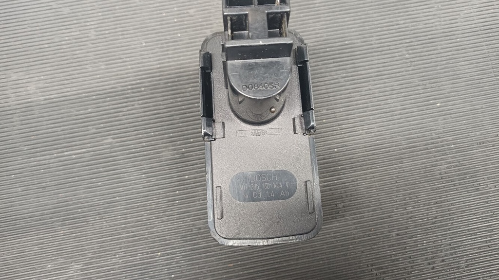 Bosch 14.4V 1.4Ah NiCd Battery 2 607 335 160 –Not Working, For Parts