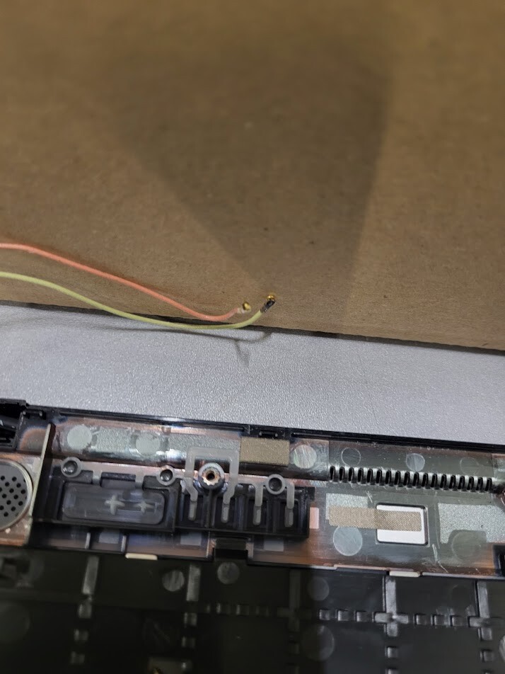 Fujitsu Lifebook U Series Display & Keyboard for Parts – Used Scratched