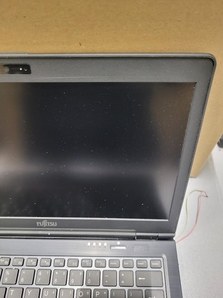 Fujitsu Lifebook U Series Display & Keyboard for Parts – Used Scratched