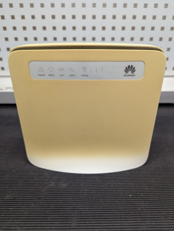Huawei 3DK 4G-CA  LTE Router –  Used Working